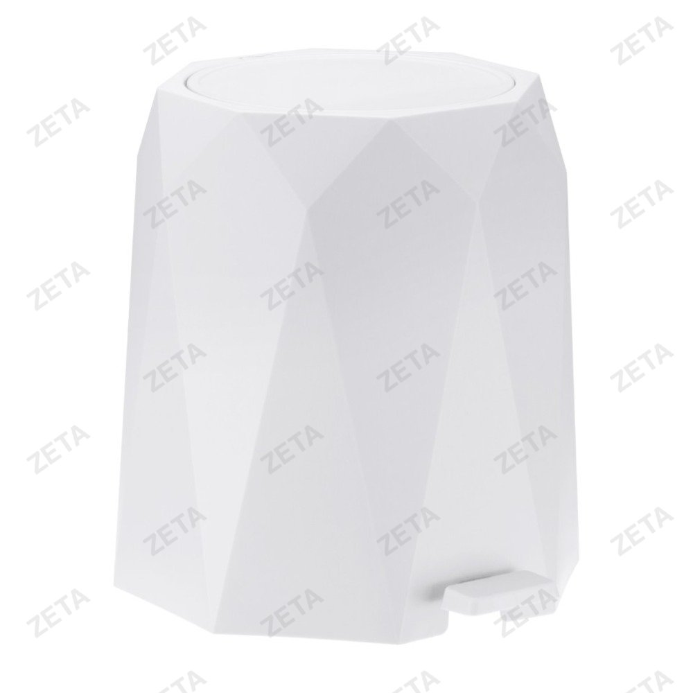 Контейнер для мусора 4,5 л. с педалью "Призма" №М 2482